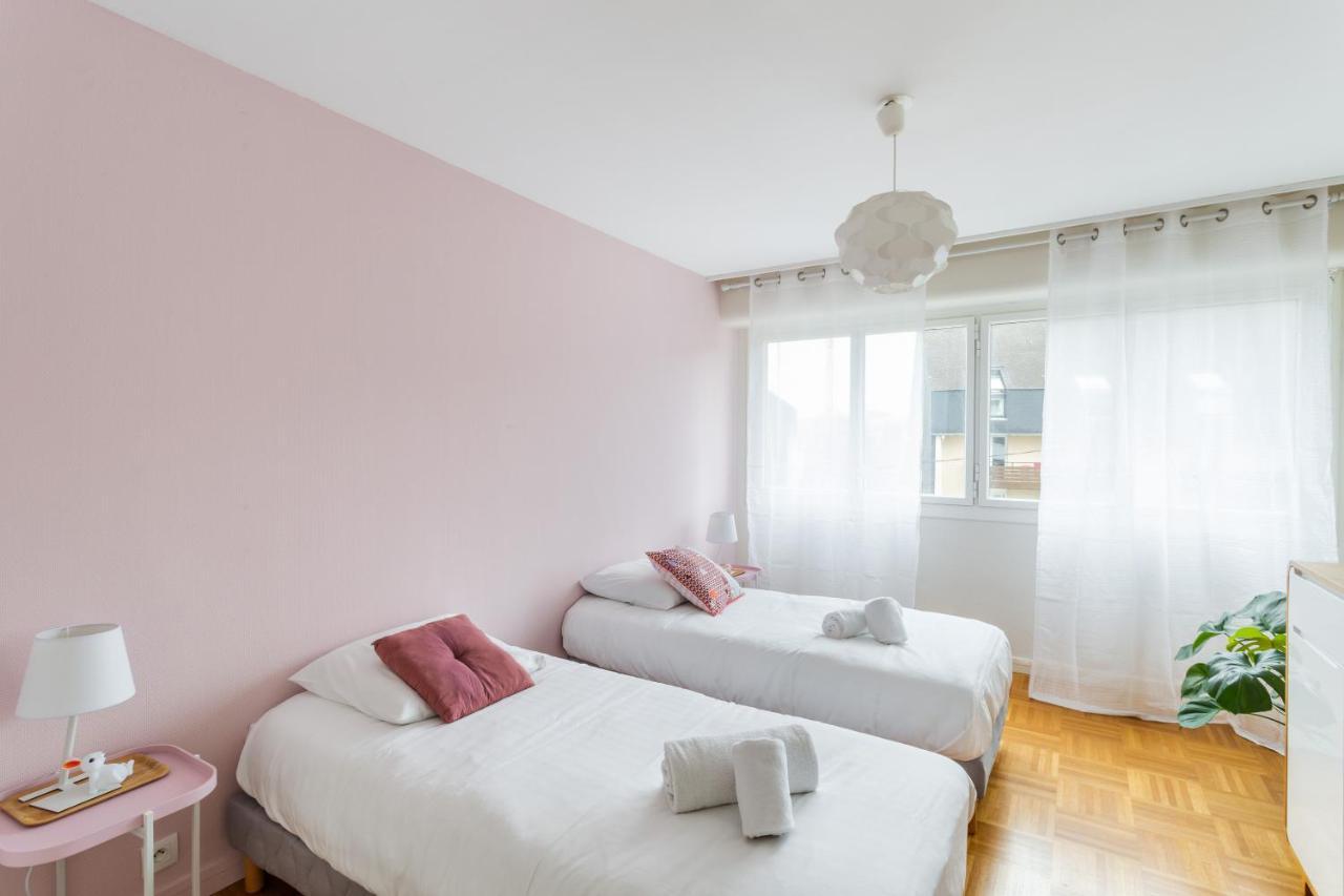 Rosa, Confortable 2 Chambres Avec Parking Dans Le Centre Rennes Luaran gambar